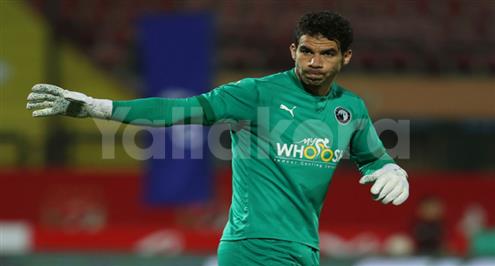 لأسباب طبية.. استبعاد شريف إكرامي من لقاء صنداونز وعودته للقاهرة